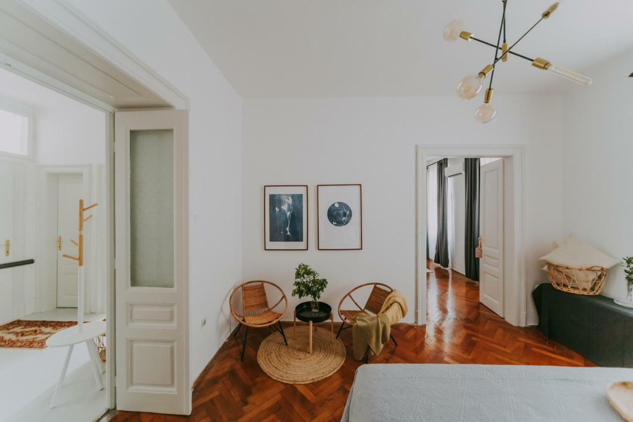 Alloro Boutique Apartment プーラ エクステリア 写真